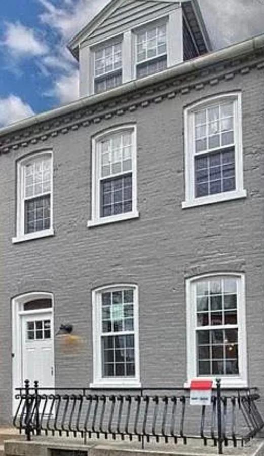 Industrial Brick Townhouse In Downtown Lancaster Villa Exterior photo
